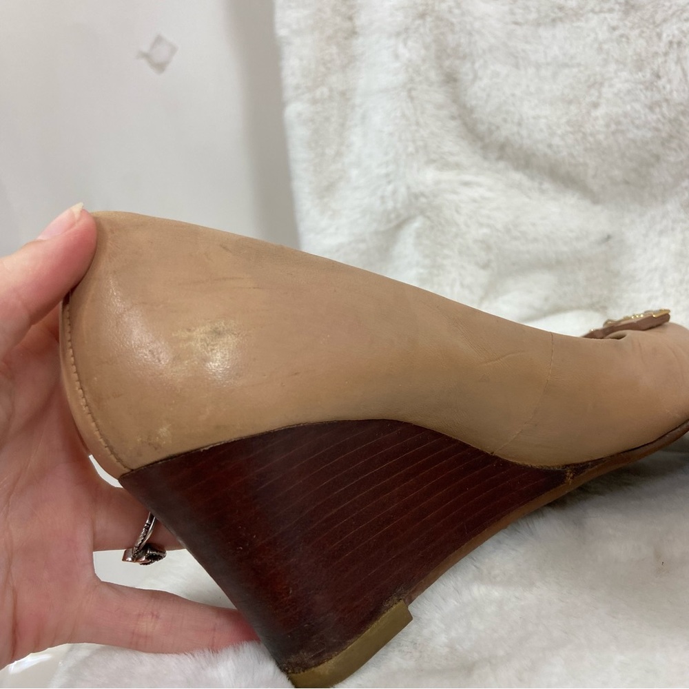 TORY BURCH Lowell New Logo Wedge Pump, Natural Blush. 7M - Picture 12 of 16